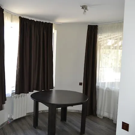 Hotel Paradise Elin Pelin