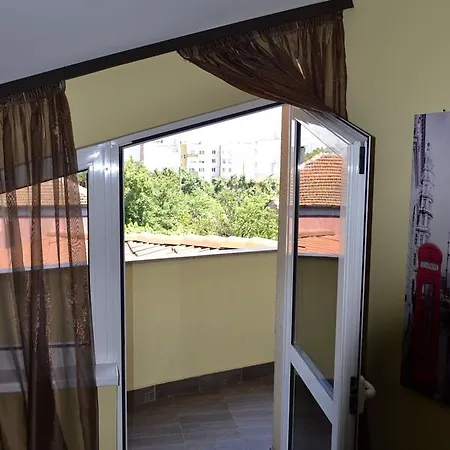 Paradise Hotel