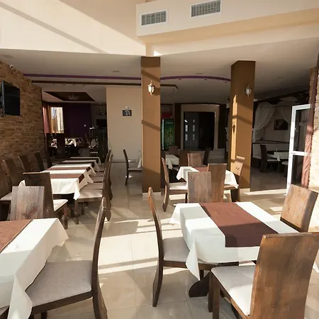 Hotel Paradise Elin Pelin