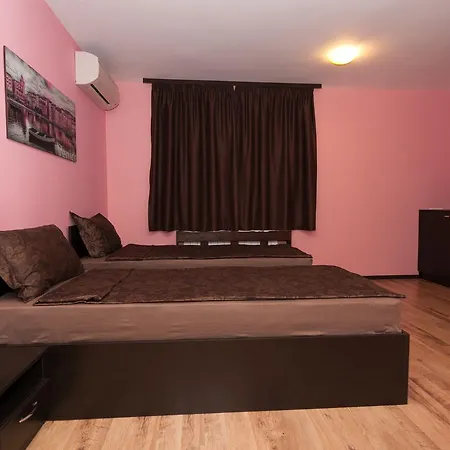 Hotel Paradise *