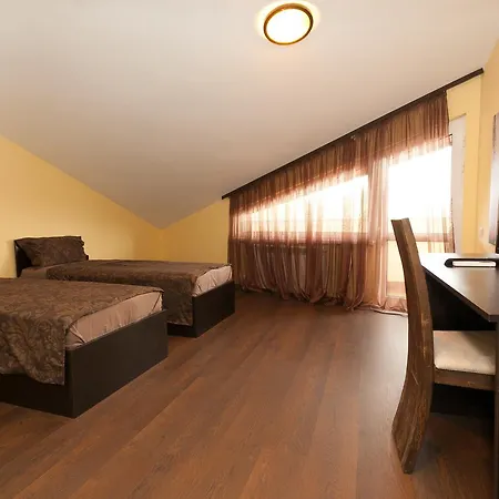 Hotel Paradise Elin Pelin