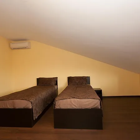 Paradise Hotel Elin Pelin